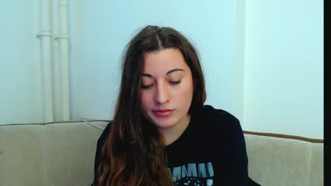 helen_adams_ online show from December 5, 2024, 11:05 am