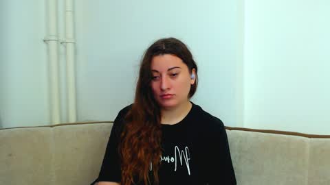 helen_adams_ online show from December 11, 2024, 7:42 am