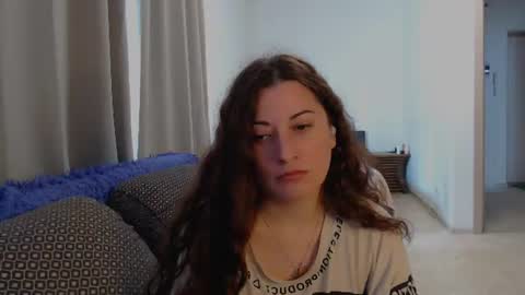 Snapshot of helen_adams_ chatting on July 14, 2026, 10:21 am helen_adams_ online show from July 14, 2026, 10:21 am