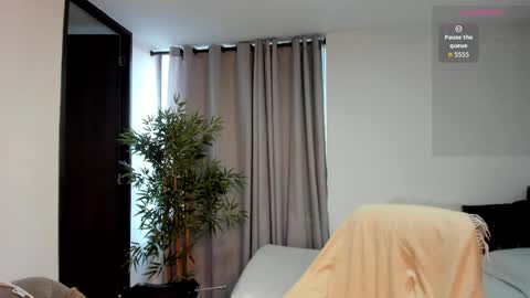 helen_miller online show from May 26, 2026, 8:49 pm