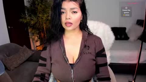 helen_miller online show from June 14, 2026, 6:04 am