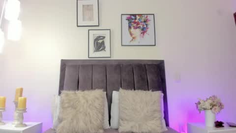 Helen  online show from April 20, 2026, 12:41 pm