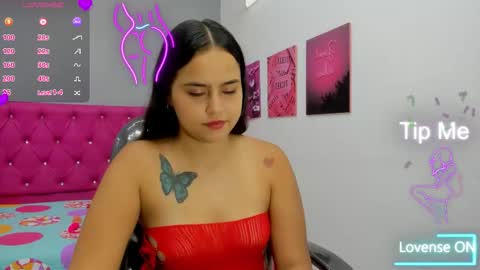 Snapshot of helen_russoo chatting on September 23, 2025, 6:22 pm Helen online show from September 23, 2025, 6:22 pm