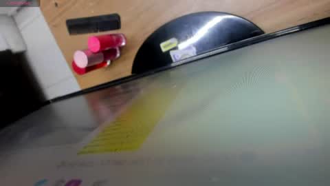 Snapshot of helen_russoo chatting on June 23, 2026, 6:50 pm Helen online show from June 23, 2026, 6:50 pm