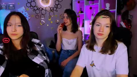 helen_shineee online show from January 6, 2026, 8:34 pm