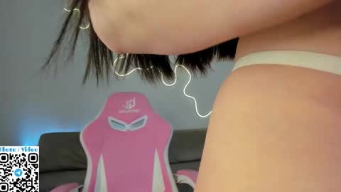 helen_spark online show from November 17, 2025, 1:44 am