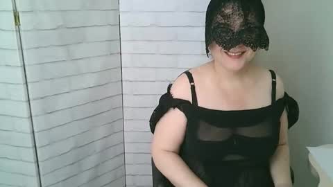 Helen online show from April 27, 2026, 5:05 am