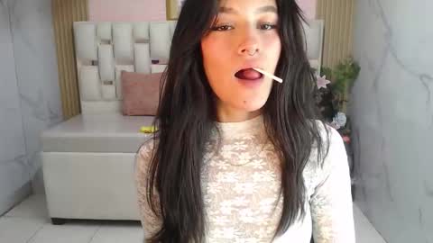 helena1_s online show from October 17, 2025, 8:44 pm