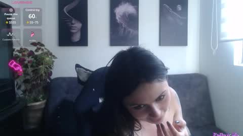 Snapshot of helena_olivet chatting on September 19, 2025, 11:00 am HELENA online show from September 19, 2025, 11:00 am