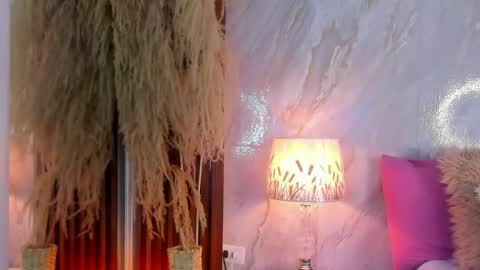 Helena Santos  online show from March 24, 2026, 11:15 am