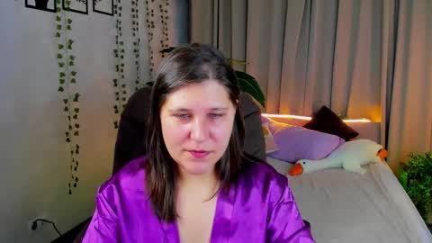 Snapshot of helenahoffmann chatting on February 18, 2026, 4:19 am helenahoffmann online show from February 18, 2026, 4:19 am