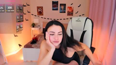 Helena online show from November 2, 2025, 6:43 pm