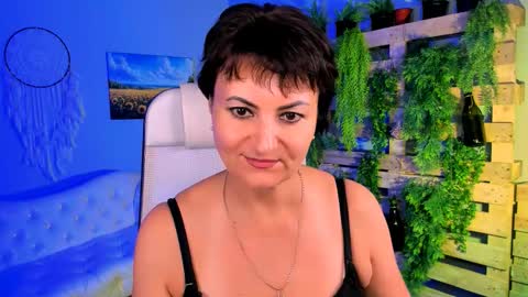 helenbeler online show from October 9, 2025, 1:20 pm