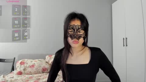Snapshot of helenblazetrt chatting on May 25, 2026, 2:06 am Hi I am Helen online show from May 25, 2026, 2:06 am