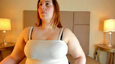 Helen or Hells online show from April 18, 2026, 11:58 am