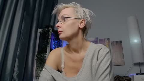 Helga online show from January 21, 2025, 12:46 am