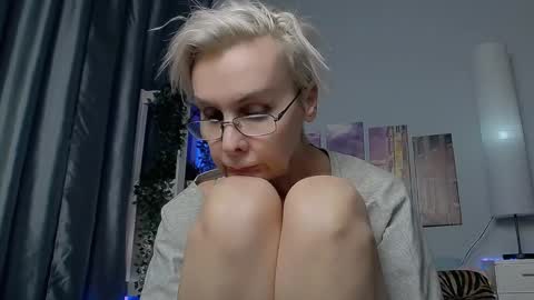 Helga online show from January 21, 2025, 3:48 am