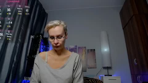Helga online show from January 29, 2025, 3:54 am