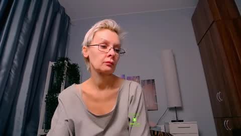 Helga online show from February 11, 2025, 4:11 am