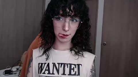 Snapshot of hell_666_xxx chatting on January 23, 2025, 6:56 pm cher online show from January 23, 2025, 6:56 pm