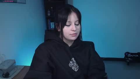 Snapshot of hell_dancer_ chatting on May 13, 2026, 2:42 am Lexa online show from May 13, 2026, 2:42 am