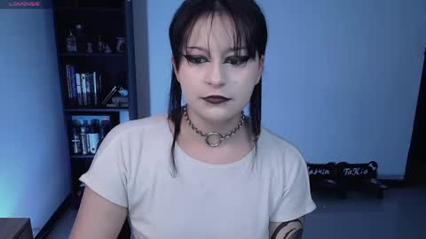 Snapshot of hell_dancer_ chatting on June 2, 2026, 3:52 am Lexa online show from June 2, 2026, 3:52 am