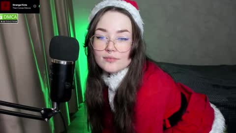 Red online show from December 24, 2024, 5:55 pm