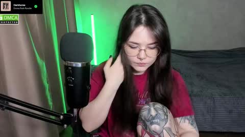 Red online show from March 5, 2025, 5:29 pm