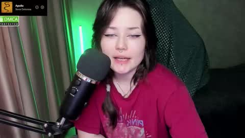 Red online show from February 13, 2026, 8:05 pm