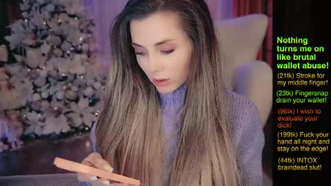 Snapshot of hell_on_heels_ chatting on December 10, 2024, 2:48 am - show loyalty and subscribe -  online show from December 10, 2024, 2:48 am