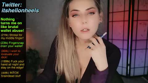 Snapshot of hell_on_heels_ chatting on February 8, 2025, 8:52 am - show loyalty and subscribe -  online show from February 8, 2025, 8:52 am