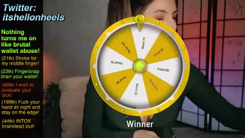 Snapshot of hell_on_heels_ chatting on February 18, 2025, 1:10 am - show loyalty and subscribe -  online show from February 18, 2025, 1:10 am