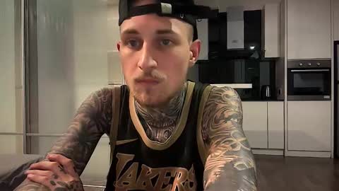 hellacozy online show from February 18, 2026, 9:22 pm