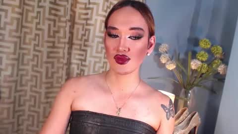 hellatarahathor online show from March 14, 2026, 11:04 am