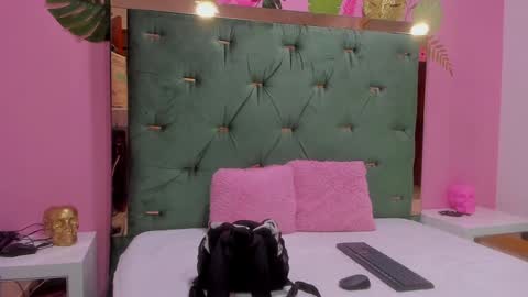 Hellen  online show from December 20, 2024, 11:00 am