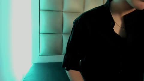 hellen__smith_ online show from February 23, 2026, 3:37 am