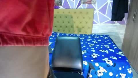 hellen maya online show from May 1, 2026, 6:23 pm