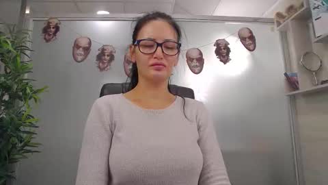    online show from October 27, 2025, 3:54 am