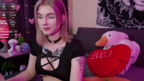 Snapshot of hellenhornny chatting on February 16, 2025, 6:32 pm HellenHorny online show from February 16, 2025, 6:32 pm