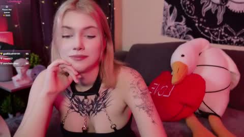 Snapshot of hellenhornny chatting on February 25, 2025, 12:55 pm HellenHorny online show from February 25, 2025, 12:55 pm