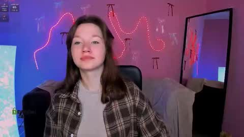 Helli online show from March 13, 2026, 8:26 pm