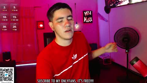 Snapshot of hellmike_ chatting on January 9, 2025, 10:31 pm Call me Mike-----INSTAGRAM hellofmike INDEPENDENT MODEL online show from January 9, 2025, 10:31 pm