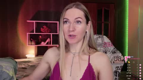 Snapshot of hello_lisha chatting on November 27, 2025, 8:27 am Alisia Monday to Friday from 10 am to 4 pm GMT 2 online show from November 27, 2025, 8:27 am
