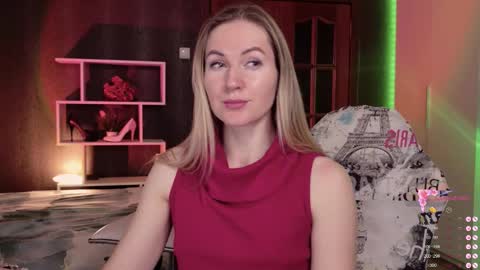 Snapshot of hello_lisha chatting on December 2, 2025, 8:08 am Alisia Monday to Friday from 10 am to 4 pm GMT 2 online show from December 2, 2025, 8:08 am