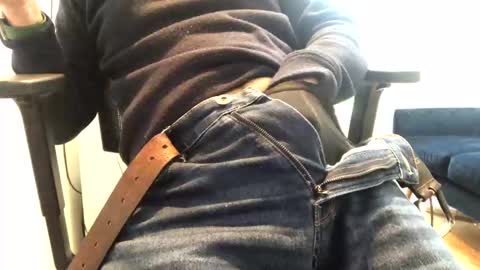 Snapshot of hello_mush chatting on January 8, 2025, 11:43 am hello_mush online show from January 8, 2025, 11:43 am