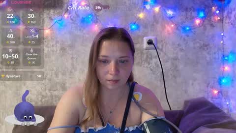 Snapshot of hello_x_pussy chatting on September 30, 2025, 4:12 pm Mila online show from September 30, 2025, 4:12 pm
