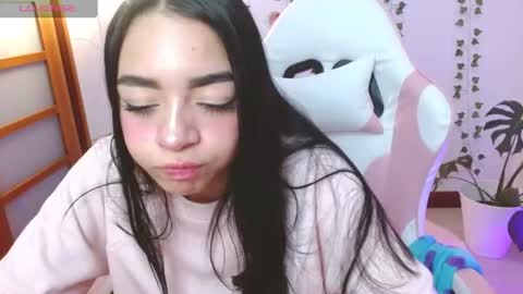hellokitty_valery1 online show from June 22, 2026, 3:25 am