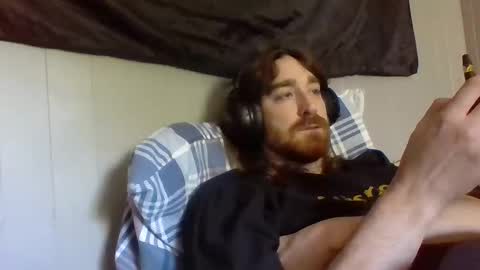 longhairbeardedguy online show from April 19, 2026, 9:39 pm