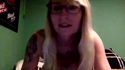 Snapshot of helltoheaven22 chatting on October 16, 2025, 5:41 am helltoheaven22 online show from October 16, 2025, 5:41 am