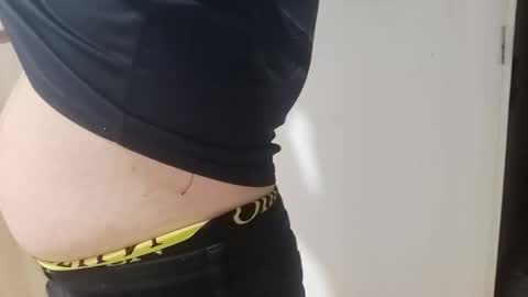 Snapshot of heloouuk chatting on November 11, 2025, 11:27 pm heloouuk online show from November 11, 2025, 11:27 pm